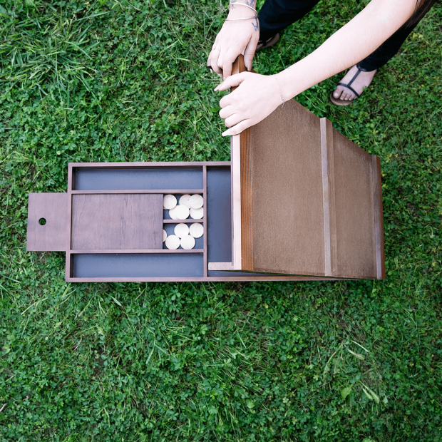 Sjoelbak: The Wooden Puck Game | Cartaloto