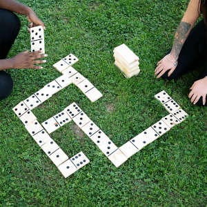Giant Wooden Domino Game - Entertainment & Fairs | Cartaloto
